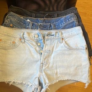 bundle of 3 501 levi’s shorts with button fly